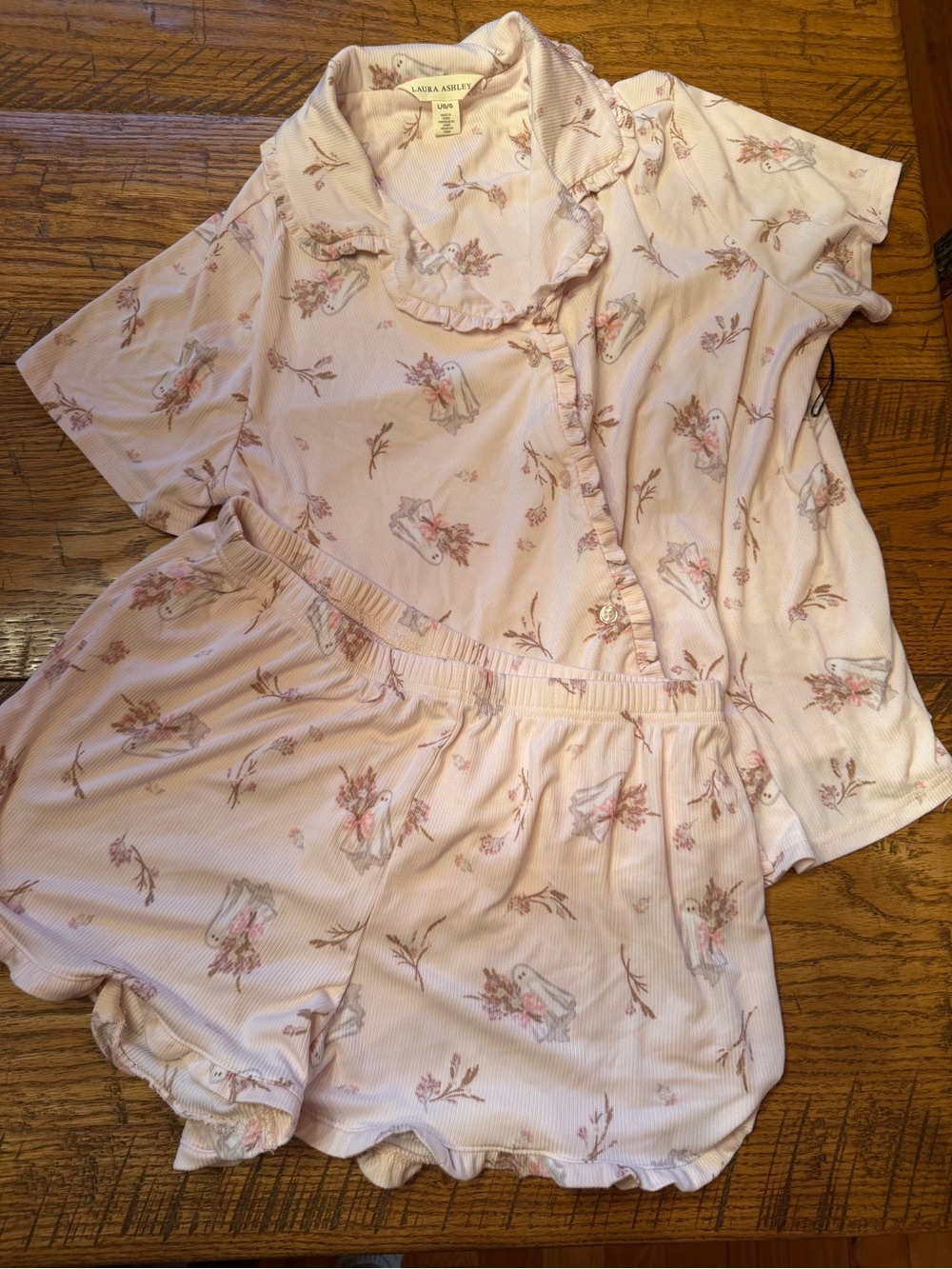 Ghosty Laura Ashley Light Pink Floral Ruffled Short Pajama Set